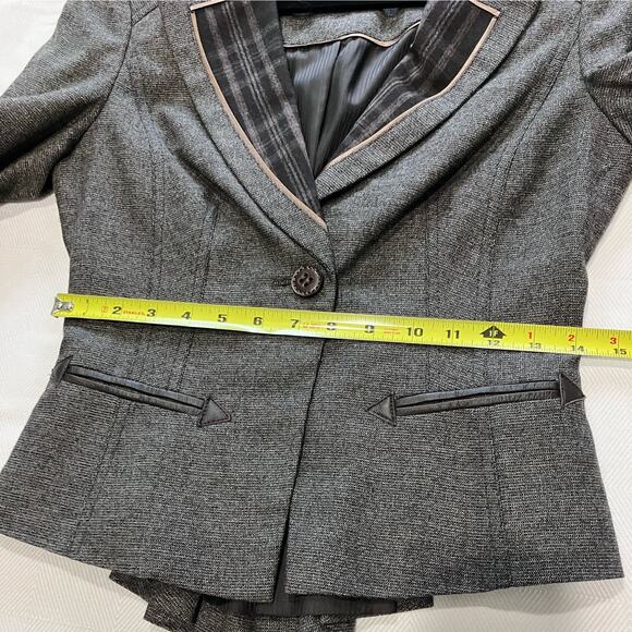 Bebe Jacket Womens 6 Charcoal Blazer 2 Button Tweed Texture Plaid Trim Peplum - Picture 6 of 16